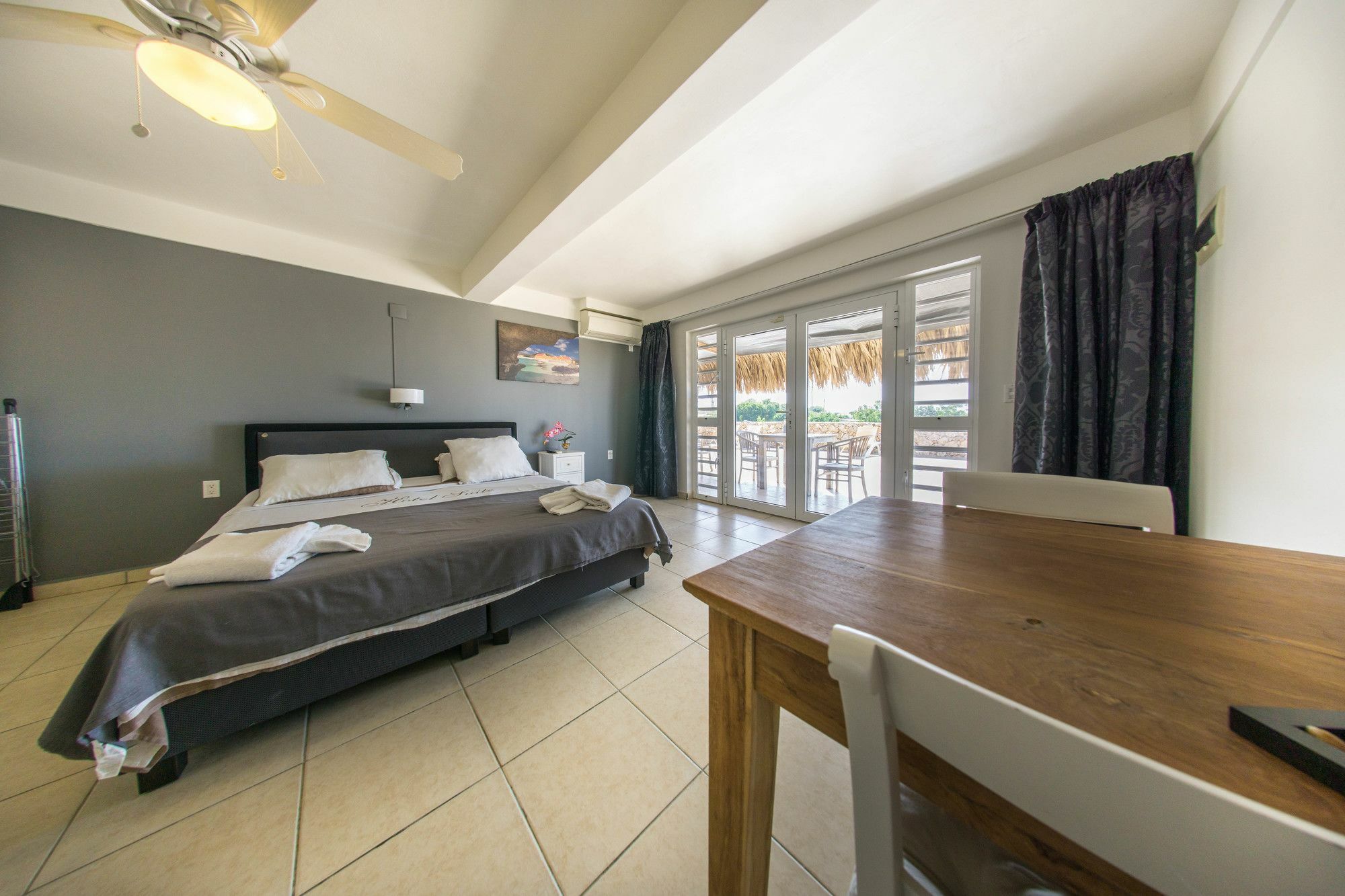 Hillside Resort Bonaire Κράλεντικ Εξωτερικό φωτογραφία